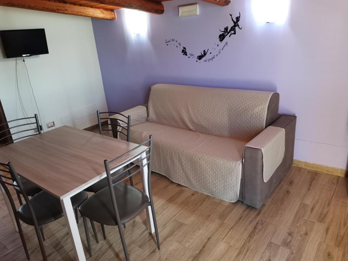 Villa Sole - Finaiti - Appartamento Per Turisti Floridia Exteriör bild