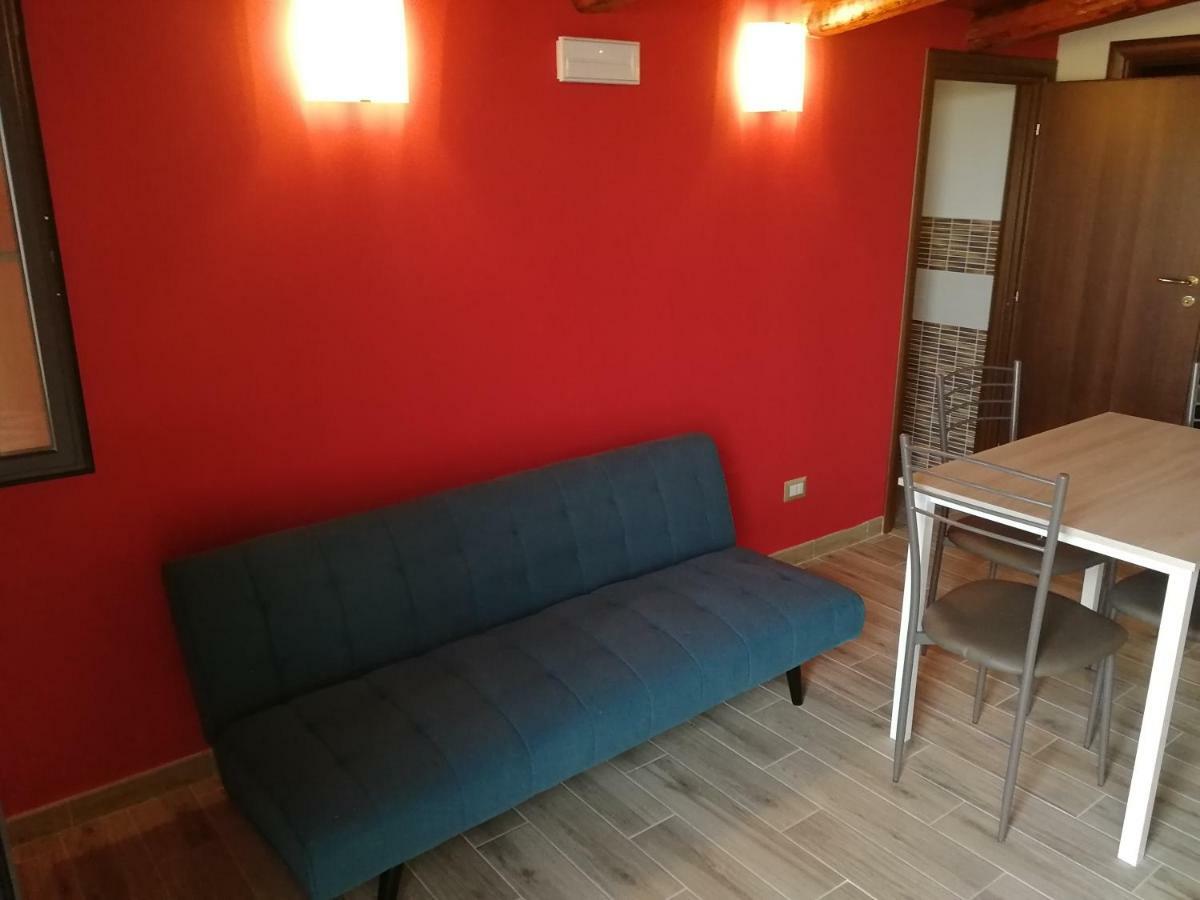 Villa Sole - Finaiti - Appartamento Per Turisti Floridia Exteriör bild