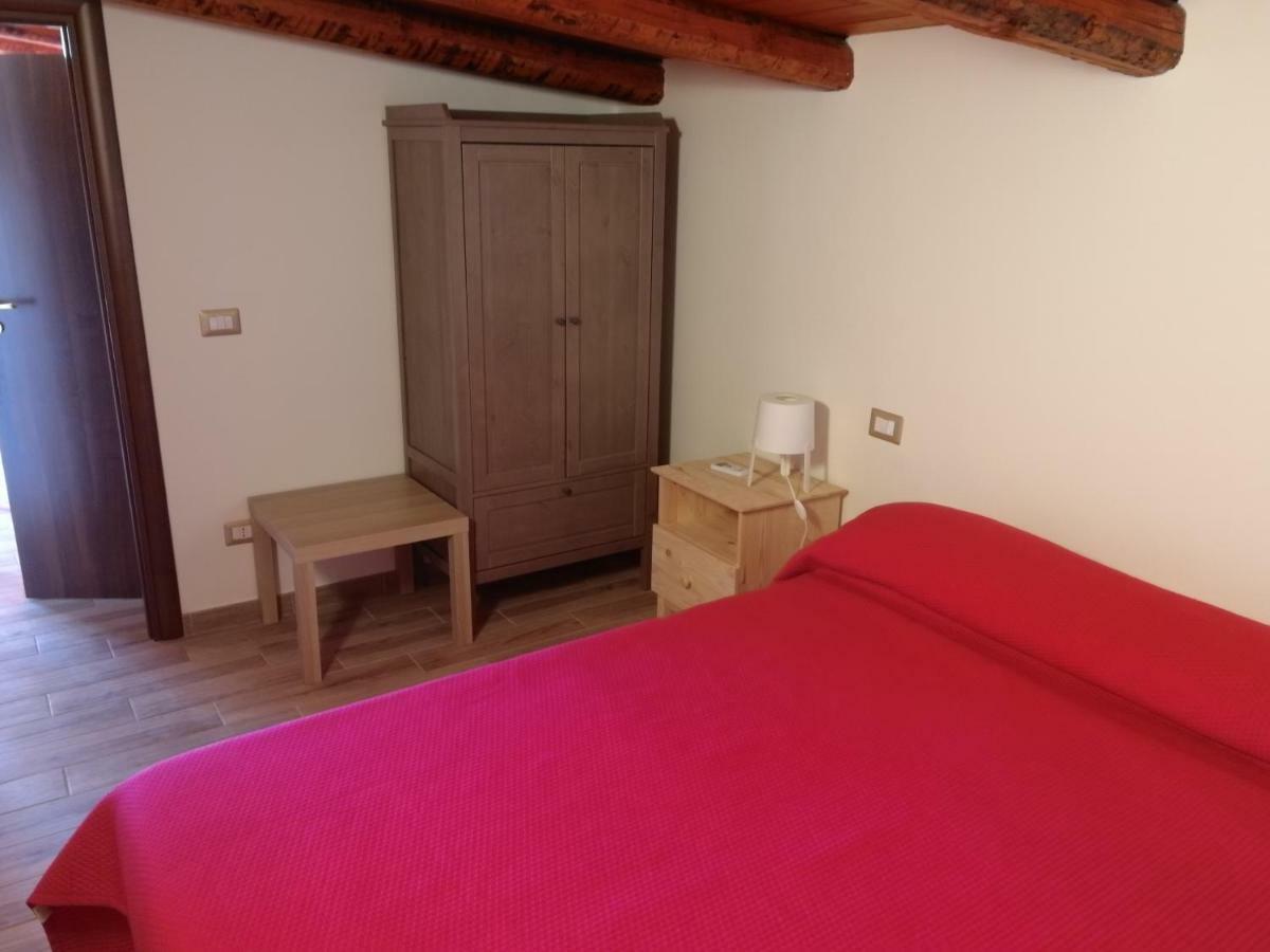 Villa Sole - Finaiti - Appartamento Per Turisti Floridia Exteriör bild